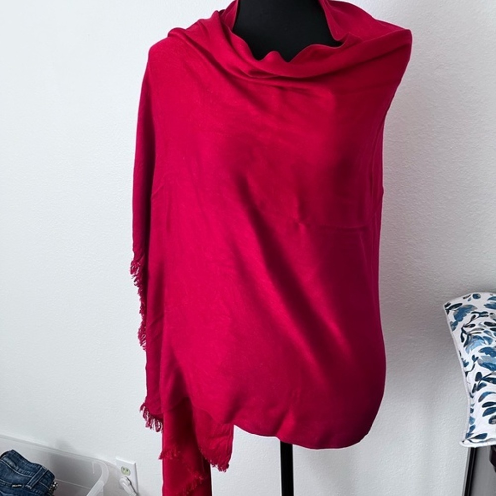 Elegant vibrant Red Shawl Wrap/Scarf